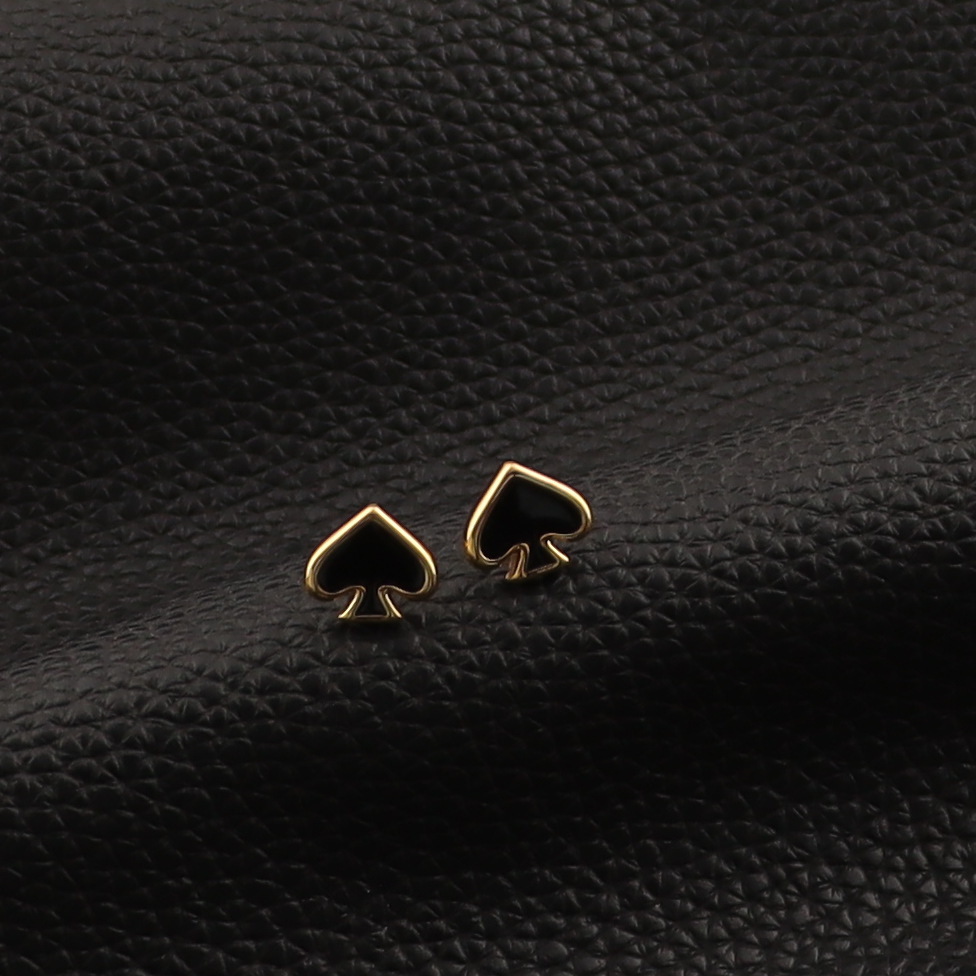 Minimalist Heart-shaped Earrings with Unique Design, High-quality Electroplated Smooth Metal, Exquisite Necklace for Women