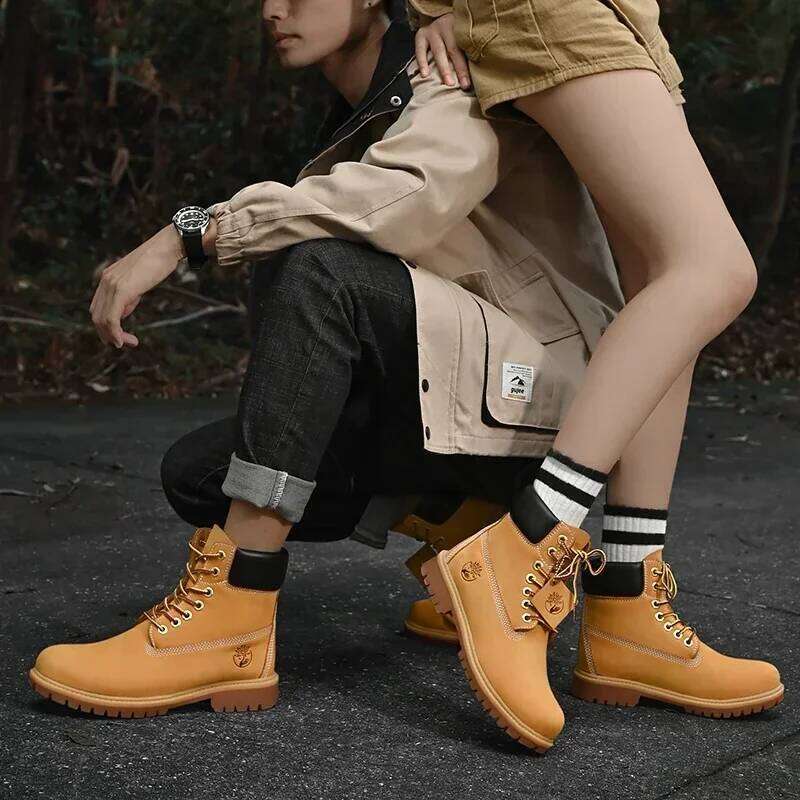 Top High Quality Women Leather Shoes Fashion Outdoor Sneakers Men Lace Up Non-Slip Ankle Boots for Couple