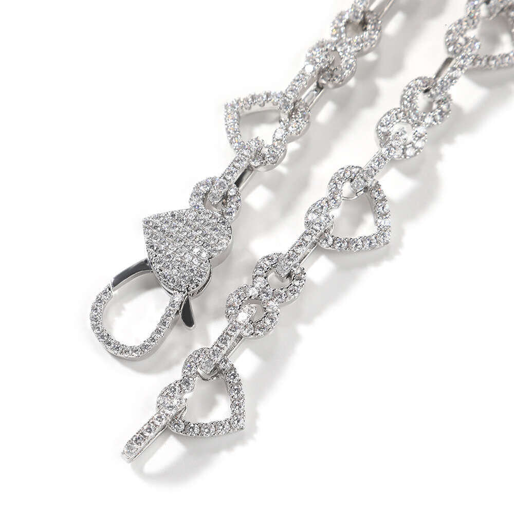 Heart Necklace for Women 5A Zircon Clavicle Chain Light Niche Temperament Simple Design Hip-Hop Accessory