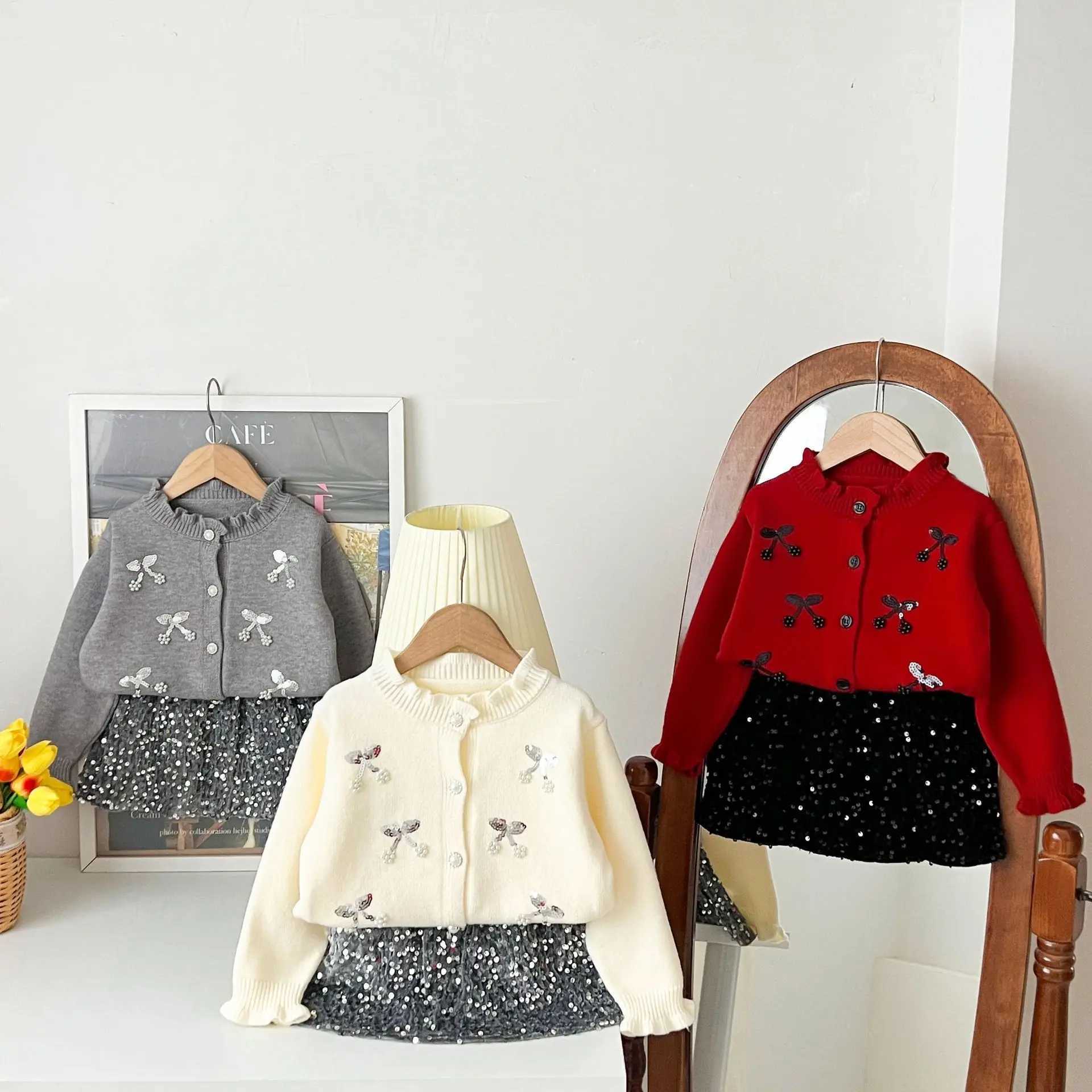 Girls Sweater Korean Skirt Set Spring and Autumn New Baby Girls Elegant Bright Diamond Knitted Cardigan Sparkling Princess Skirt L250926D8GC