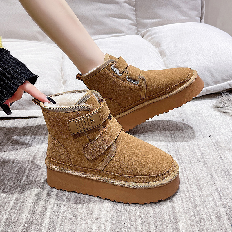Free shipping Fashion Thick soled stylish winter snow boots with plush insulation and thickened short boots