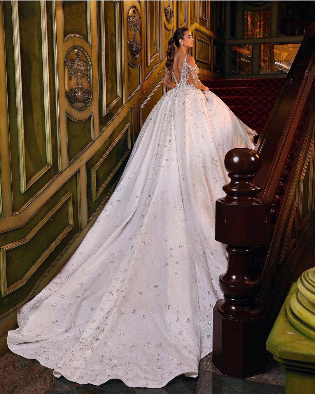 Charming Sequins Ball Gowns Wedding Dresses Spaghetti Strap Long Sleeve Bridal Gowns Customized Vestidos De Novia