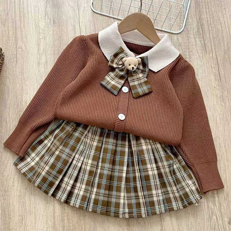 2023 Autumn Winter Girls Clothing Set Cartoon Bear Bow Decoration KnitwearStripe Pleated Skirt 2Pcs For 26Y Kids Casual Suit L2509263O53