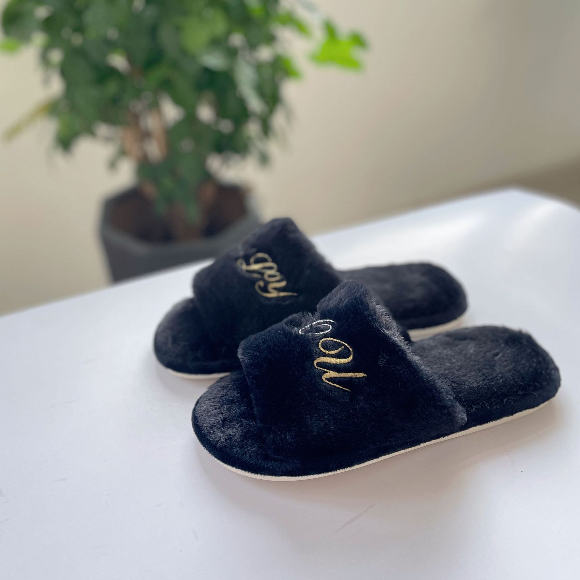 Plush Open-Toe Embroidered Flat Slippers ddmymarket