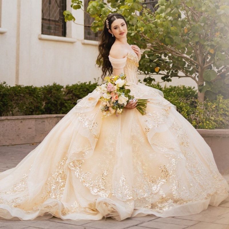 Light Champagne Shiny Quinceanera Dresses Off The Shoulder Applique Lace Beads Corset Tull Party Birthday Sweet 16 Dress Vestidos 15 De Anos