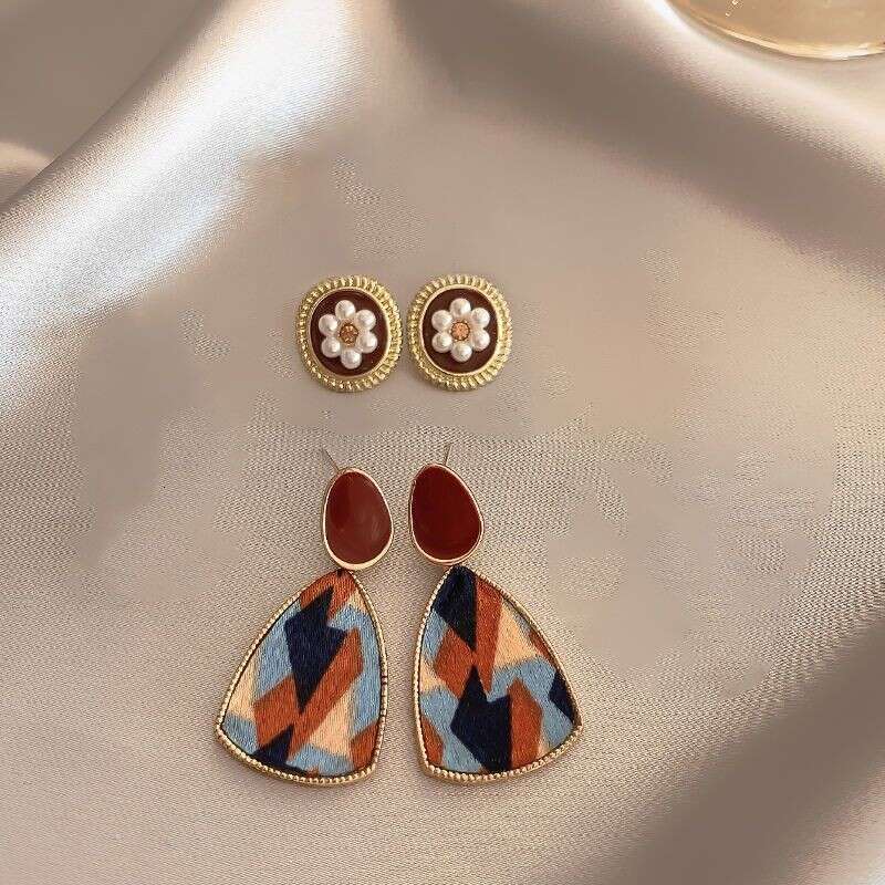 S Sier Needle Earrings Women, Elegant Internet Celebrity Stud Earrings, Small Niche High-end Sense Jewelry for Women
