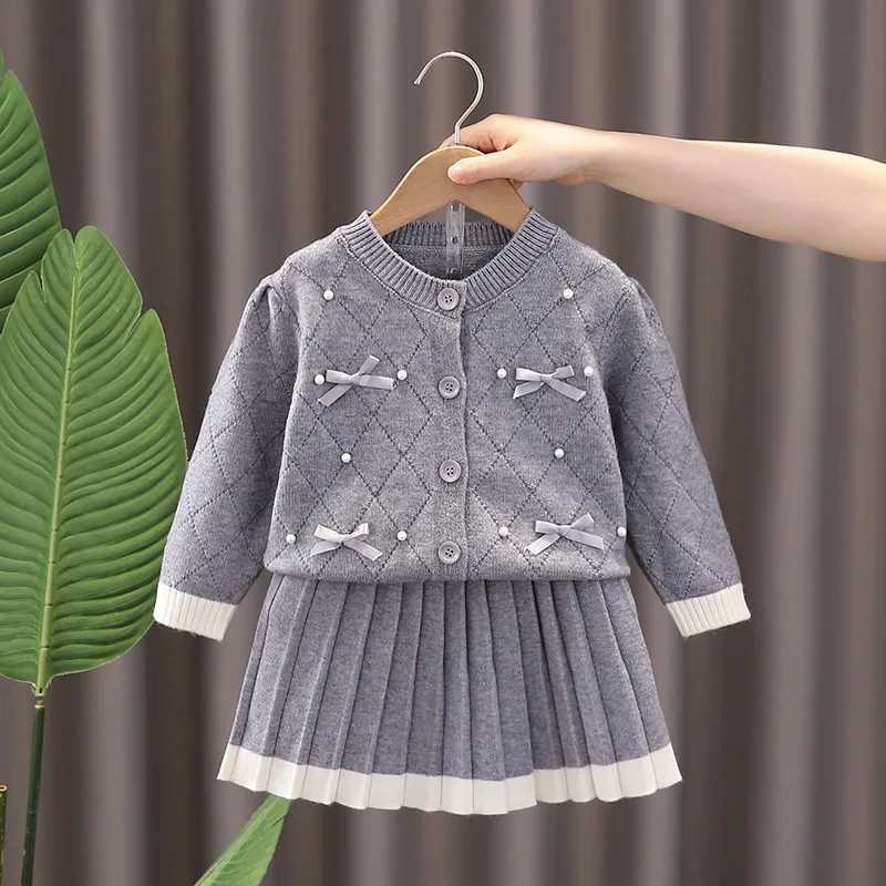Autumn Children Girl 2PCS Clothes Set Shiny Bow Round Collar Kid Girl Sweater Cardigan Suit Loose Sequin Skirts Outfit Belle Set L250926EX7S