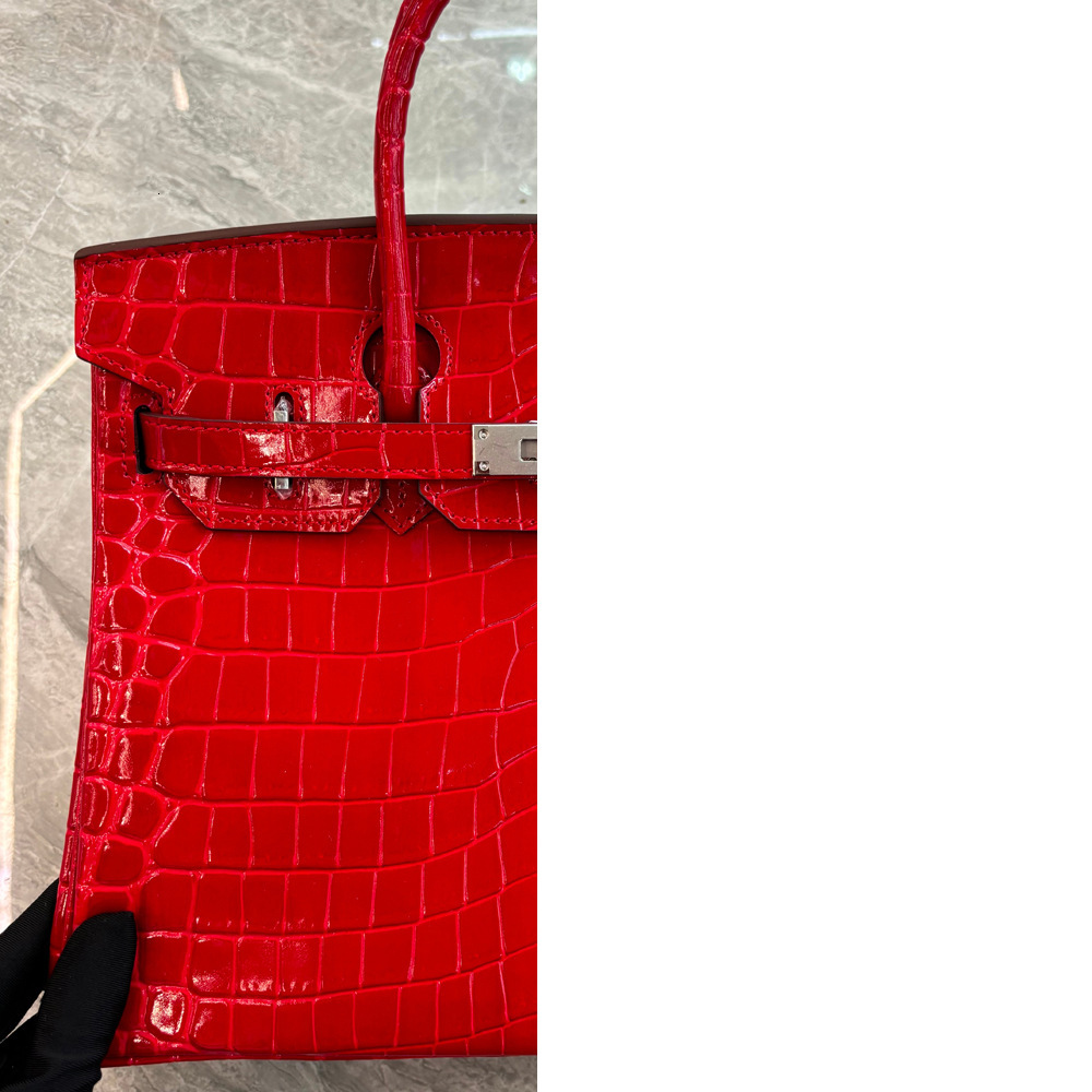 Designer Retro Fashion Leather Bag Crocodile Pattern 2025 New Women's Shoulder Bag Large Capacity Multifunctional Handbag