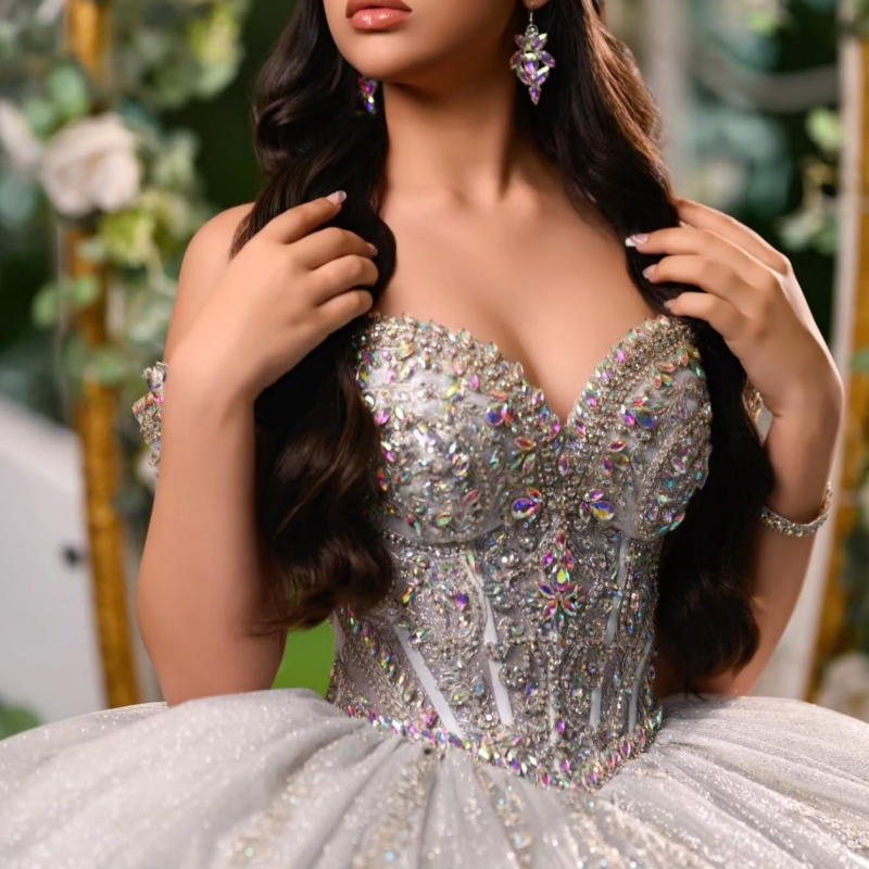 Silvery Shiny Quinceanera Dresses Off The Shoulder Applique Lace Beads Corset Tull Party Birthday Sweet 16 Dress Vestidos 15 De Anos