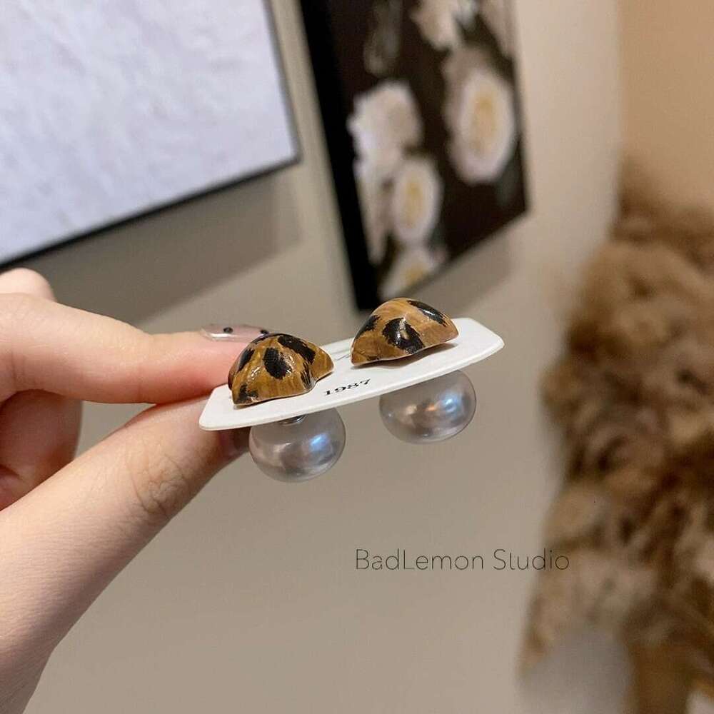 Autumn New French Niche Design Five-Pointed Star Pearl Multi-Wear S Sier Needle Simple Versatile Earrings