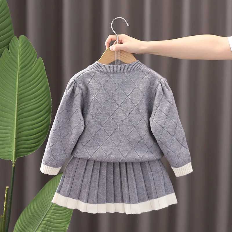 Autumn Children Girl 2PCS Clothes Set Shiny Bow Round Collar Kid Girl Sweater Cardigan Suit Loose Sequin Skirts Outfit Belle Set L250926EX7S