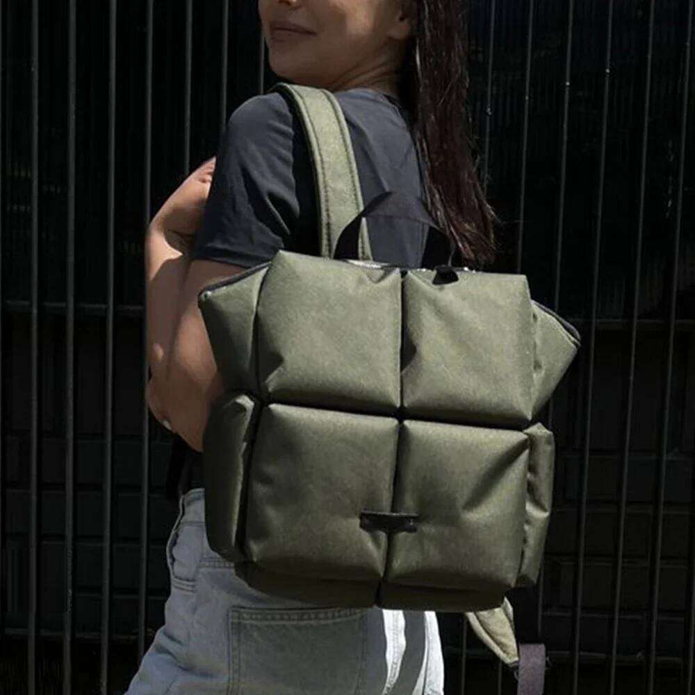 Fashion Designer Women's Backpack Winter Quilted Shoulder Bags for Women Space Down Padded Handbags Large Travel Bag Unisex Chic