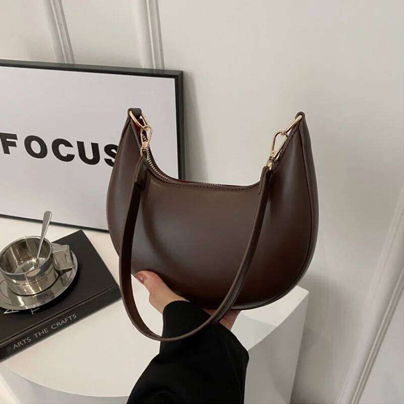 New Fashionable High-end Moon-shaped Baseball Showing Women's Single Shoulder Bag Elegant lady Handbags bolso mujer
