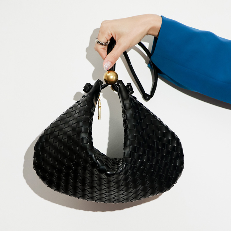 Woven Women's Spring New Dumpling Shape Underarm Bag Niche Street Style Trendy Fashionable Versatile Handbag