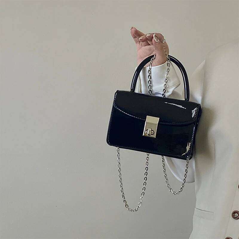 Fashion Lock Women's Small Square Shoulder Bag New Patent Leather Ladies Chain Clutch Purse Handbag Female Trendy Messenger Bags