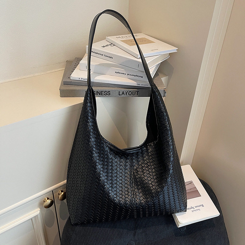 2025 New Retro Large Capacity Women's Bag Novel Shoulder Bag Luxury Bag Woven Pattern Handbag Designer Bag Crossbody Bag