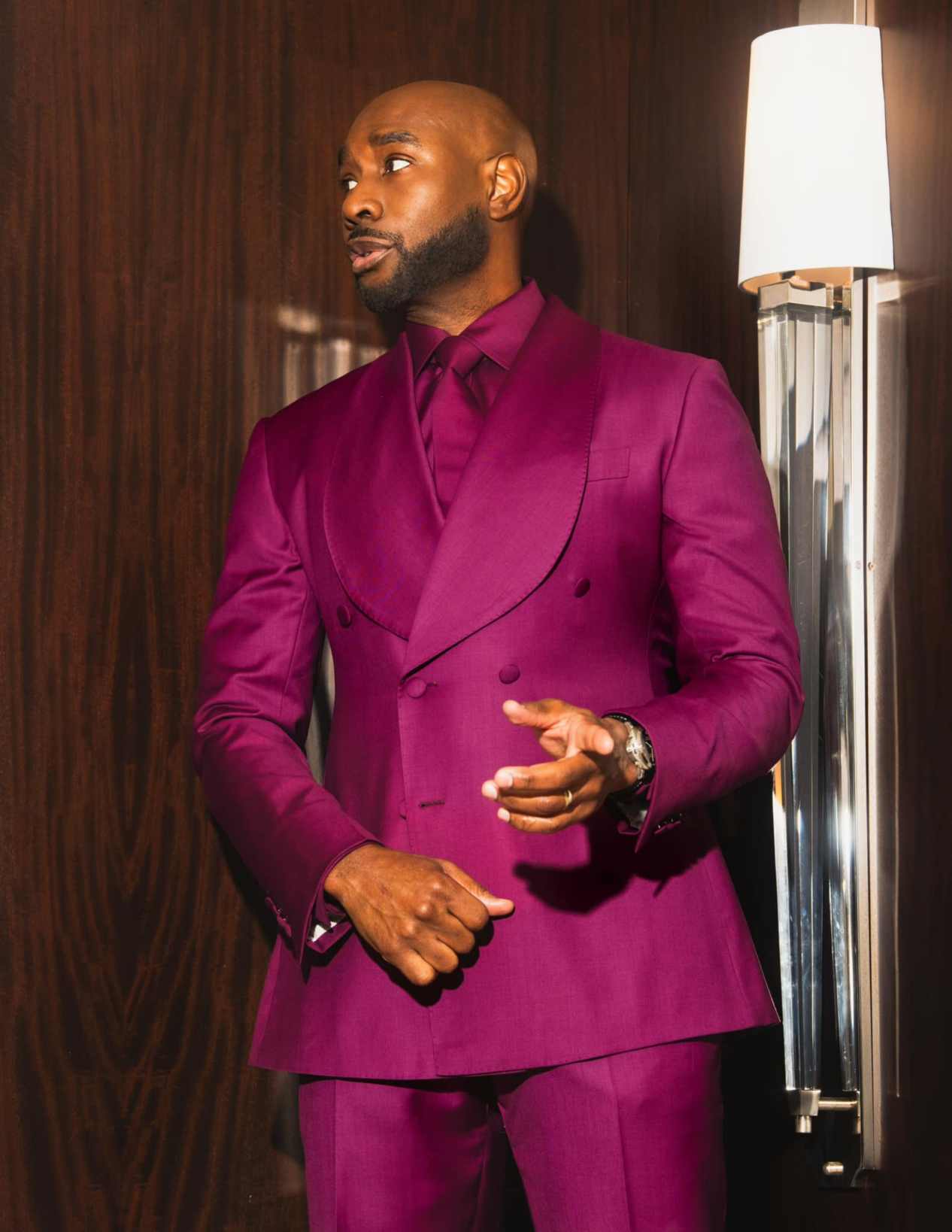 Bright Wedding Tuxedos Shawl Lapel Double Breasted Men Suit Classic Fit 2 Piece Set Grooms Evening Blazers Customized