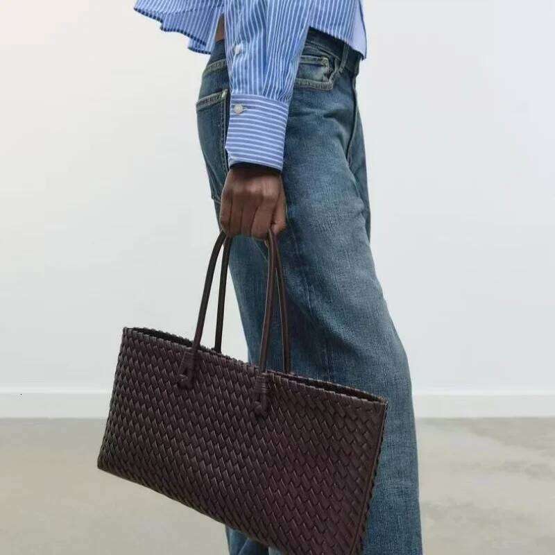 Top Handle Tote Elongated Exquisite Woven Shopping Magnetic Closure Pocket Shoulder Bag Designer Horizontal Purse