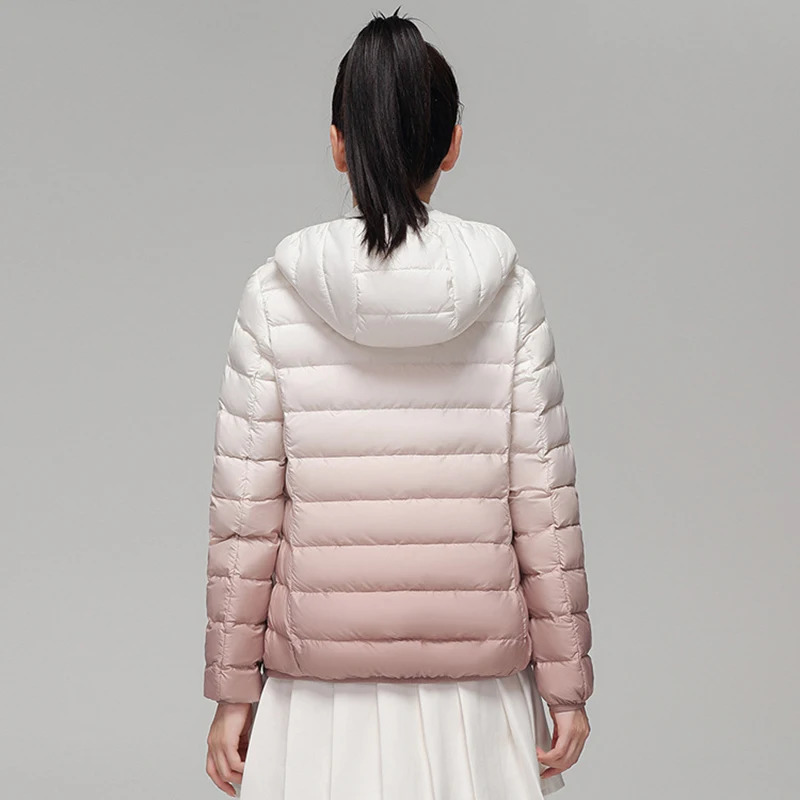 Woman Winter Hooded Coat 90 Duck Down Filled Fashion Gradient Jacket Ultra Light Autumn Warm Parkas Windbreaker 250917