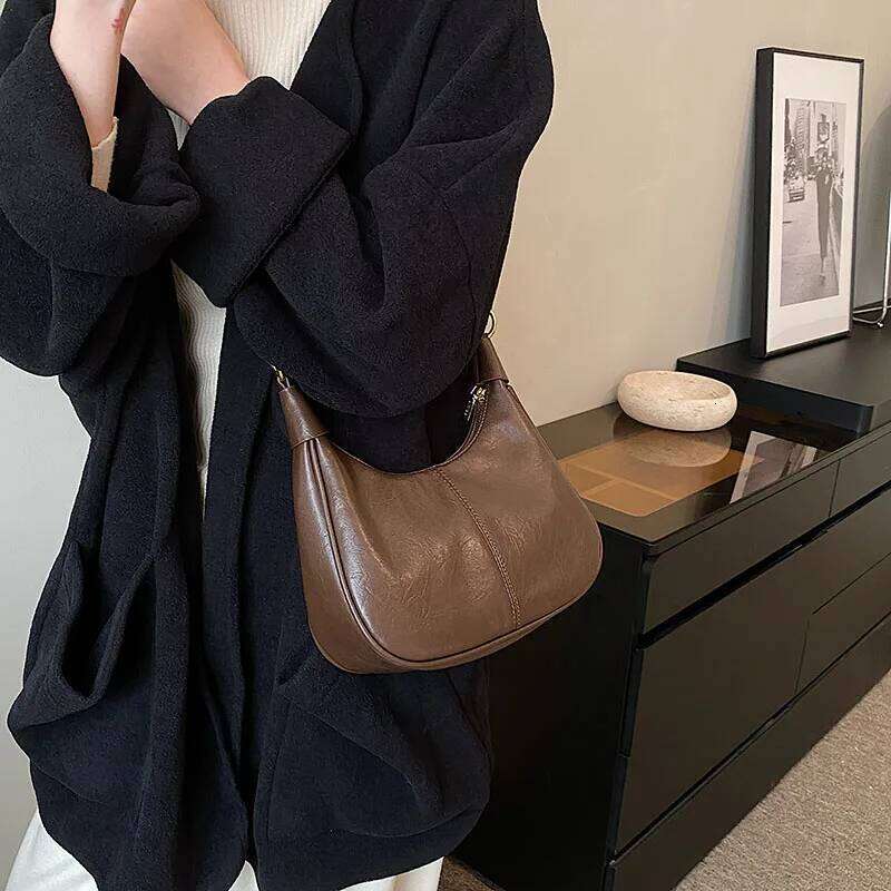 1 Piece of Solid Color Shoulder for Women, Versatile Crossbody Bag, Fashionable Armpit Bag That Can Hold Mobile Phone