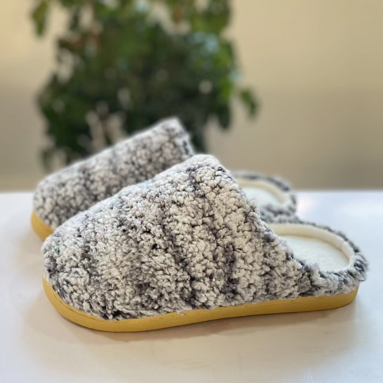 Home Fleece-Lined Thickened Warm Non-Slip Unisex Adult Indoor Cotton Slippers ddmymarket