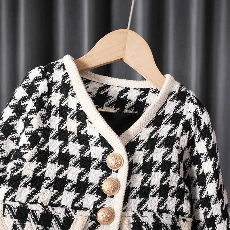 Baby Girl Princess Elegant Plaid Clothes Set JacketSkirt 2PCS Child High Quty Clothing Set Party Birthday Baby Clothes 17Y L250926KPTH