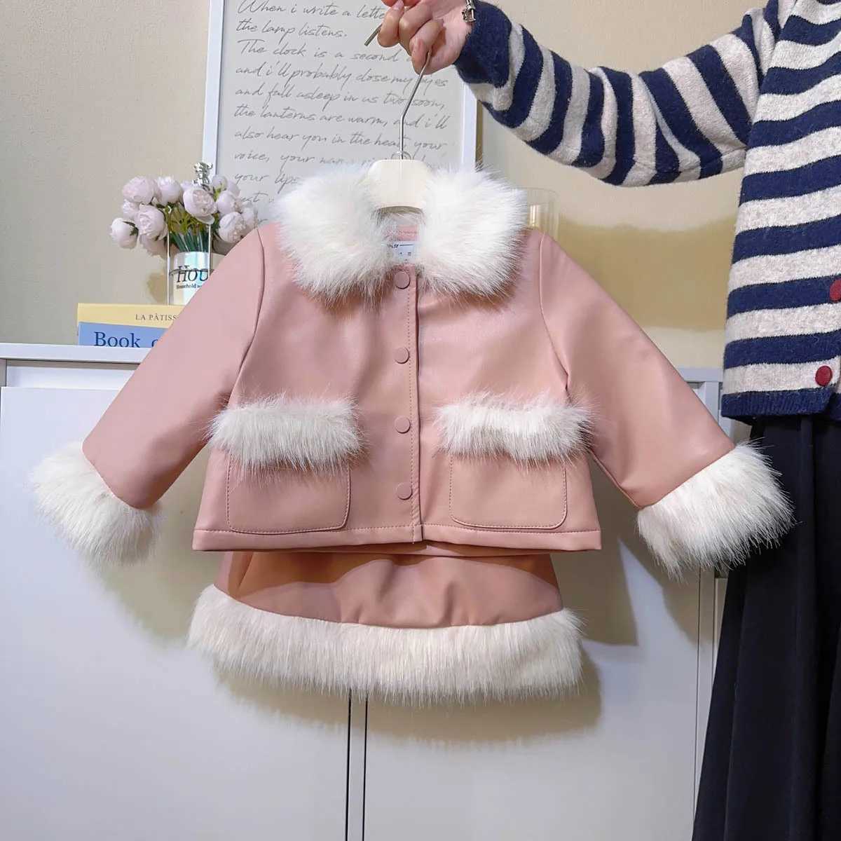 Girl Two Piece Set Autumn Winter 2024 New Leather Clothing Cotton Clip Spliced Loose Coat Skirt Casual Simple Fashion Sweet Cute L250926199G