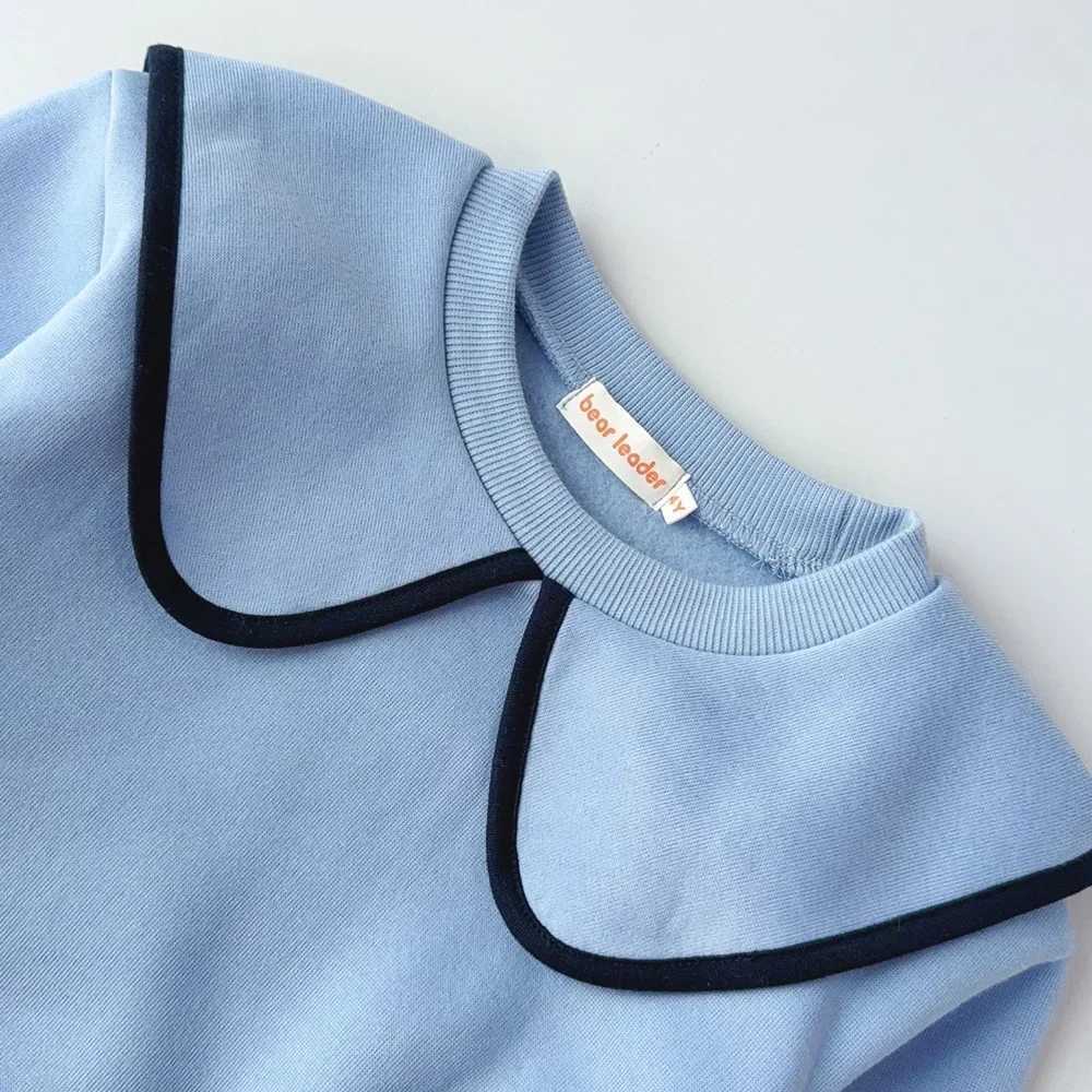 2024 Autumn New Fashion Girls Set Blue Big Collar Top Retro Checkered Short Skirt Two Piece Suit Autumn Childrens Clothing L250926352J