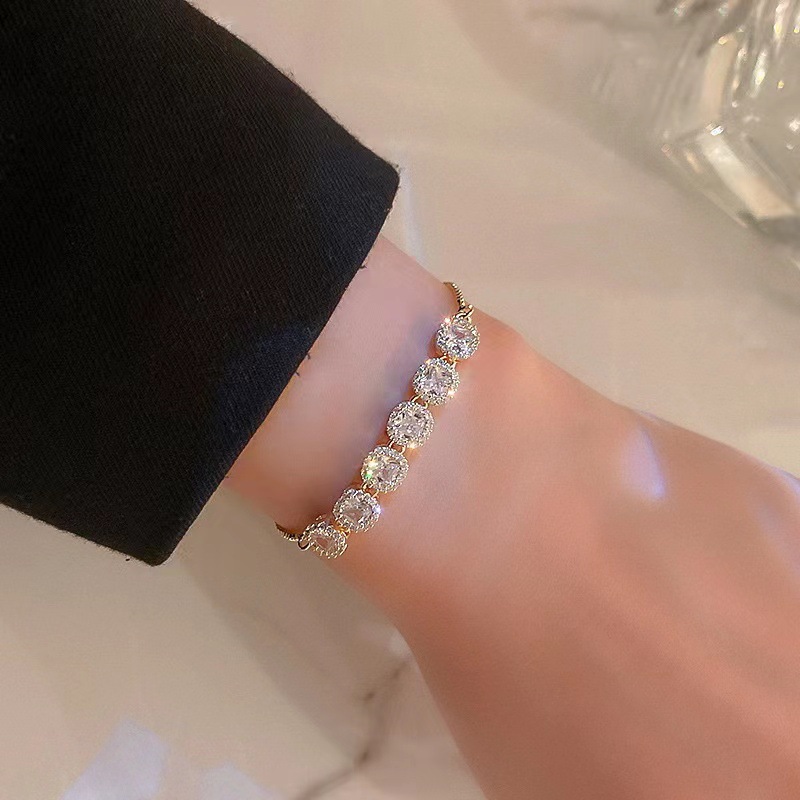 Gold - Toned Round Crystal - Inlaid Bracelet With Adjustable Chain Delicate Daily & Elegant Jewelry Gift For Her High - Quality And Sparkling Accessor