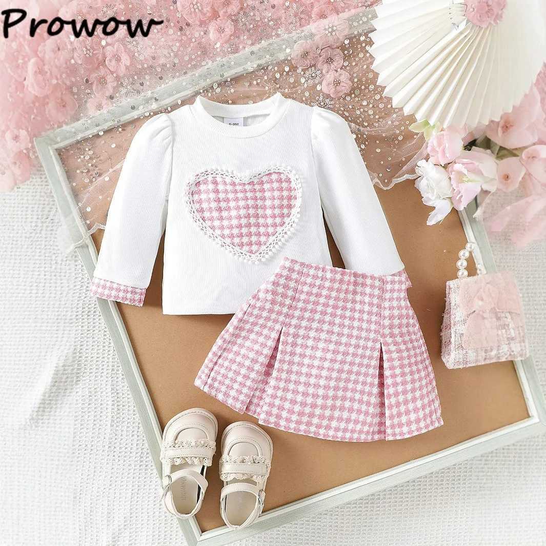Baby Girl Clothing Sets For 03 Years Old Knited Heart Shape Top and Corduroy Skirts Spring Fal TwoPiece Toddler Girl Outfits L250926ZFLC