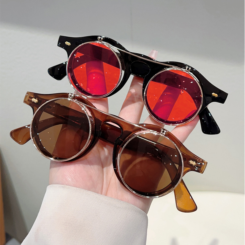 2025 New European American Flip Up Round Frame Sunglasses Punk Retro Rivet Detailed Unisex Sunglasses