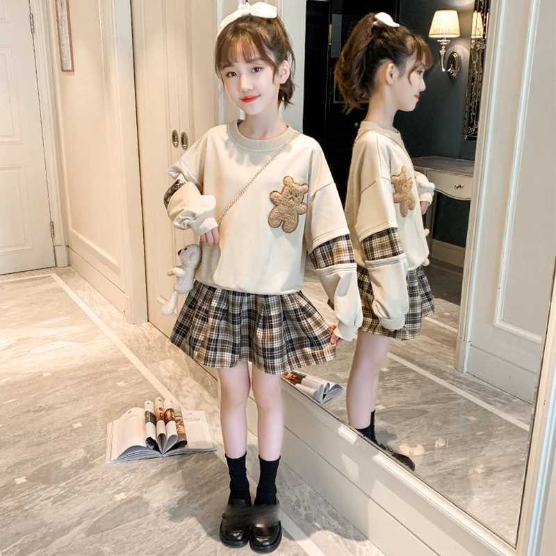 2025 New Fashion School Style Teenager Girls Suit Cute Bear Sweatshirt Plaid Skirt 2Pcs Outfit Autumn Childrens Clothing Sets L2509265H8A