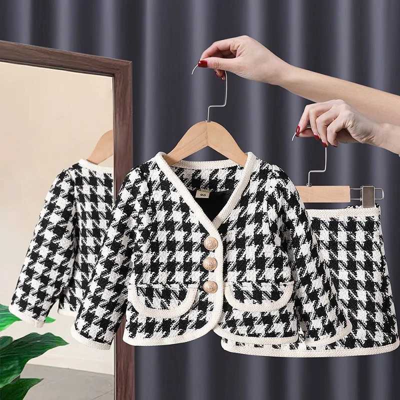 Baby Girl Princess Elegant Plaid Clothes Set JacketSkirt 2PCS Child High Quty Clothing Set Party Birthday Baby Clothes 17Y L250926KPTH