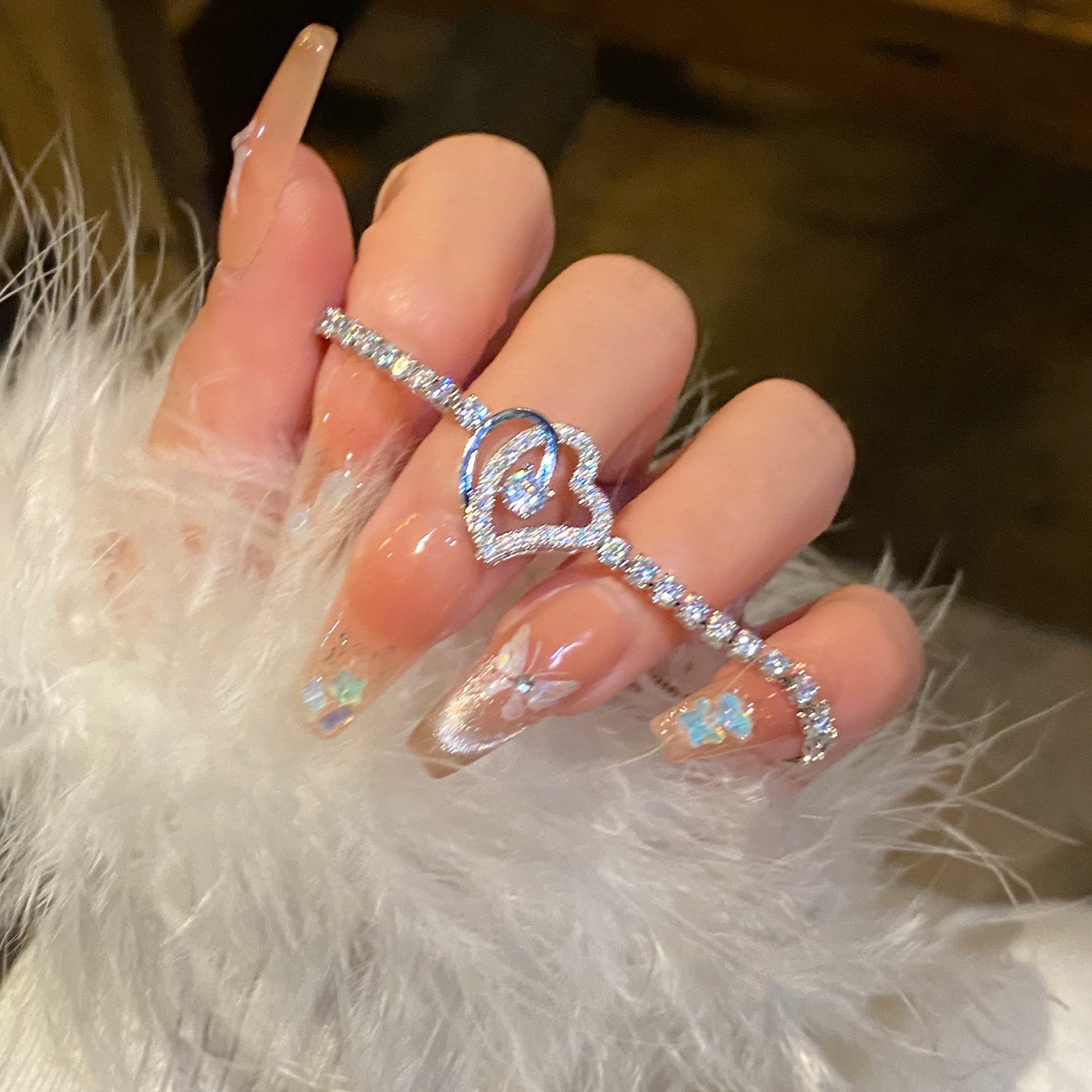 Gold - Toned Crystal - Embellished Heart - Shaped Bracelet Delicate Daily & Romantic Jewelry Gift For Her High - Quality And Charming Accessory