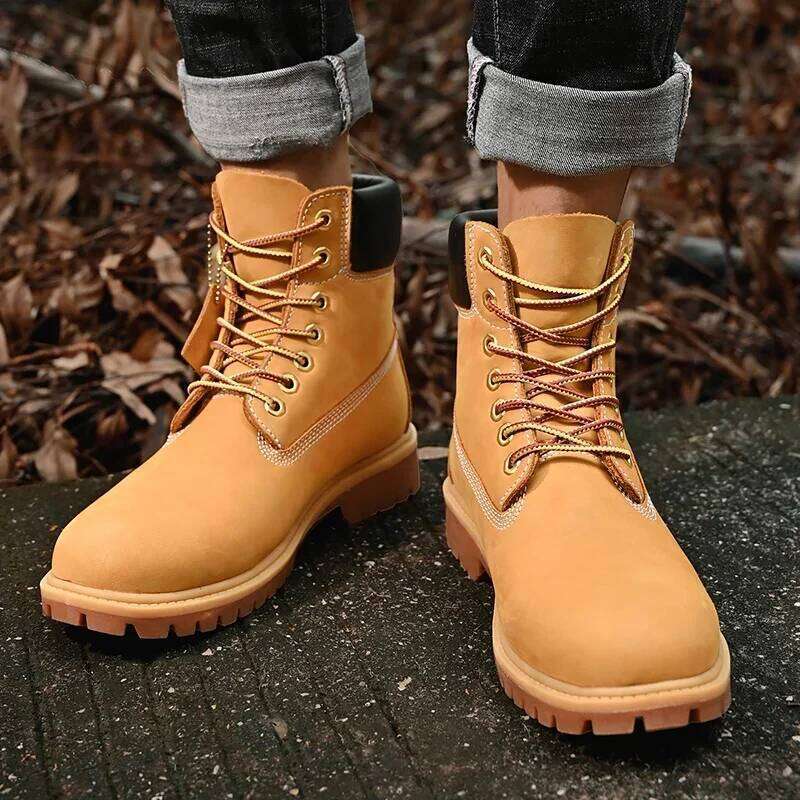 Top High Quality Women Leather Shoes Fashion Outdoor Sneakers Men Lace Up Non-Slip Ankle Boots for Couple