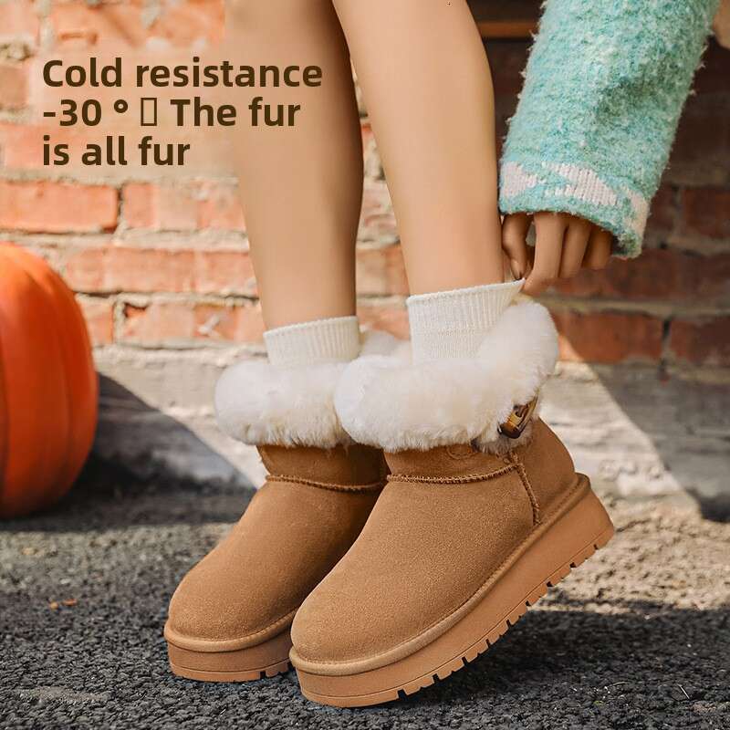 Sheepskin Thick-Soled Snow Boots for Women with Horn Buckle, Short Tube, Thickened, Warm, Fleece-Lined, New Winter 2024
