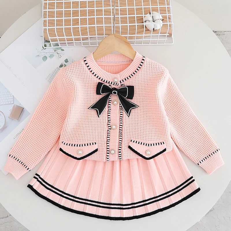 Christmas Suit Knitted Single row pearl buckle Baby Gir Clothes Red bow knitted sweaterPleated Skirt Baby New Year Set 2Pcs L250926J2KT