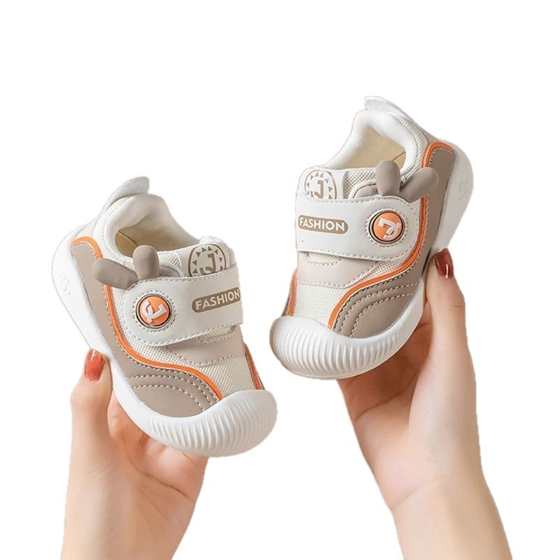 Children's shoes, baby shoes, new boys' baby soft soled cloth shoes, girls' breathable shoes, fashionable and trendy designer shoes