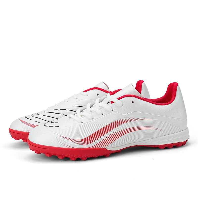 Best-selling children's and adult long-toed and chunky-toed football shoes