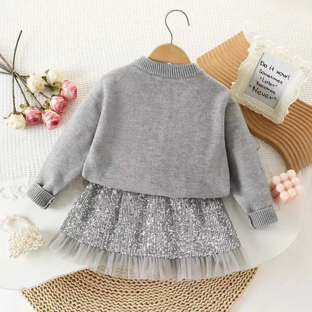 South Korea Childrens New 26Year Girls Autumn Suits Childrens Small Fragrance Bow Cardigan Sequin Fashion Skirt Set 90130cm L250926W3OB