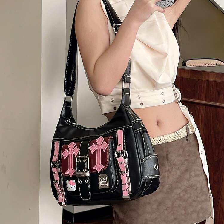 Designer Bag Luxury Bag 2025 New Trendy Cool Girl Black And Pink ColorBlock Shoulder Bag Crossbody For Niche Millennial Hot Girls 01
