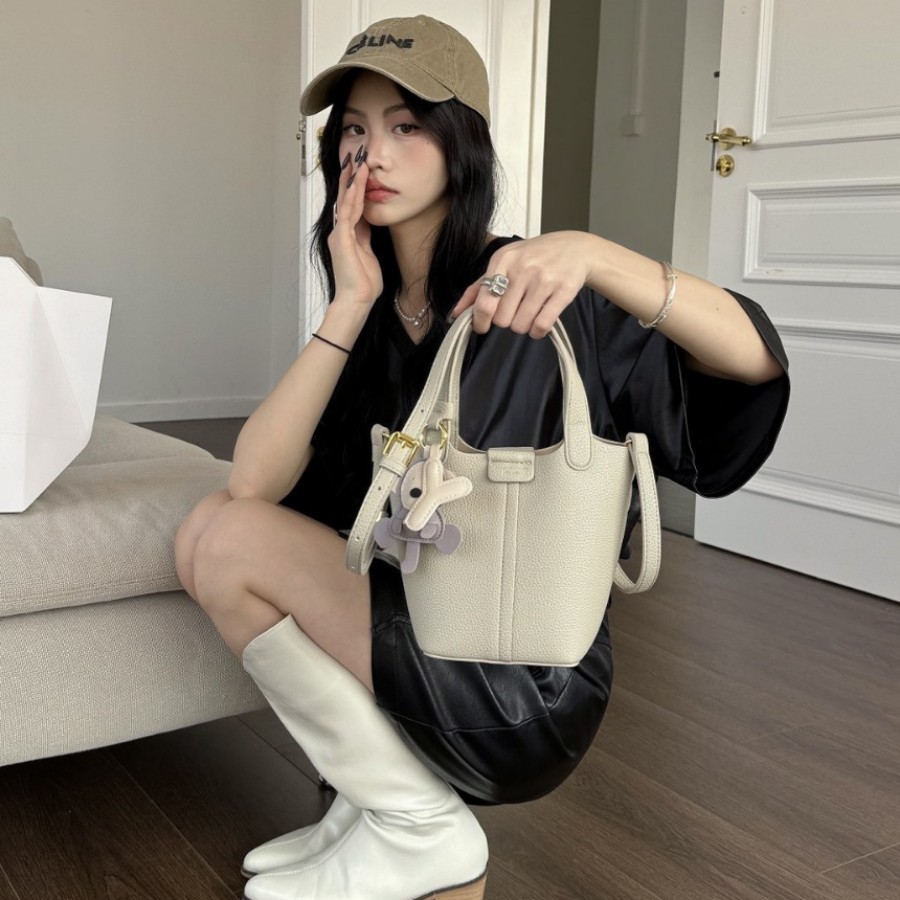 Designer bags2025 portable bucket bag foreign style shoulder messenger bag mini vegetable basket bag female
