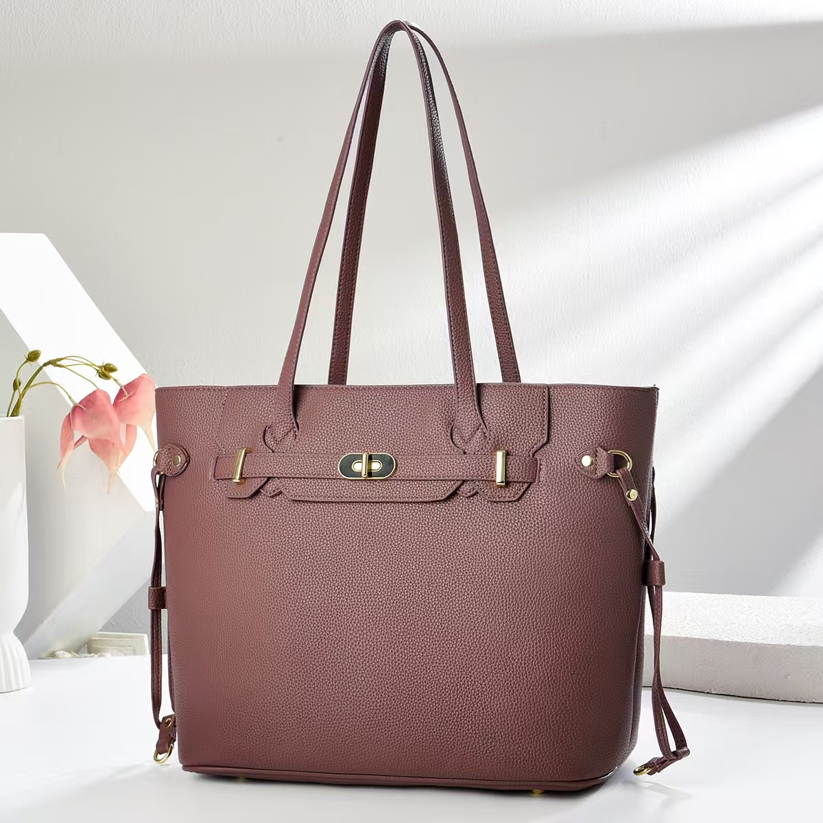 Elegant and Practical Ladies' Backpack from Four Clover - Updated Model with Plenty of Storage Space Ideal for Office and Outingss houlder bag Cr