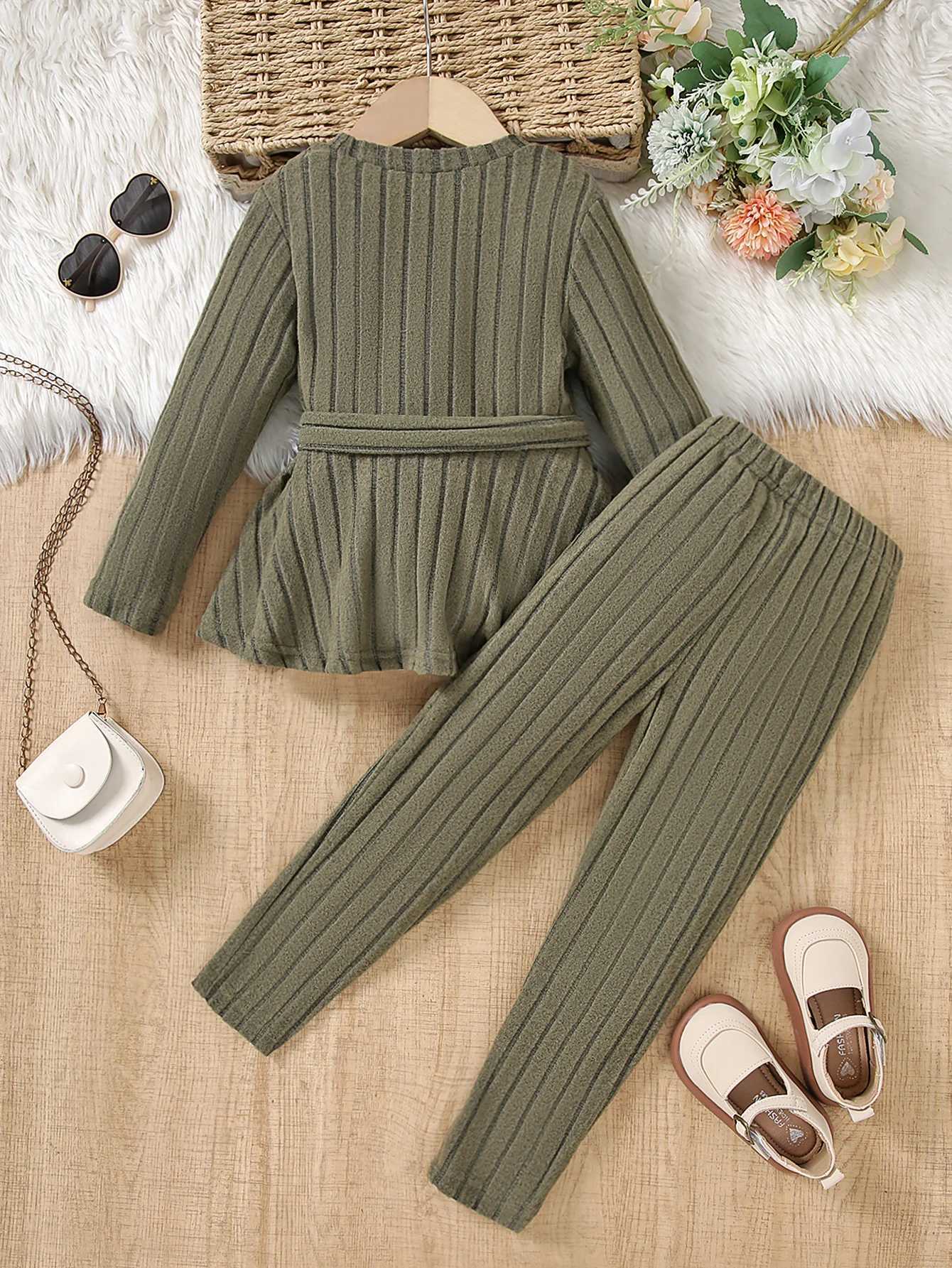 Two Piece Spring And Autumn Style Girls Pit Stripe Long Sleeved Round Neck Skirt Pants Solid Color Casual Outdoor Sports Suit L250926J8ES