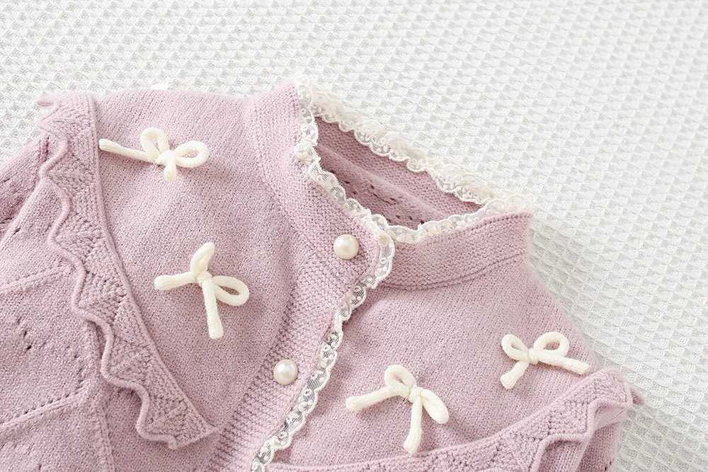 Girls Sweater Set 2025 Autumn and Winter New Korean Baby Girls Suit Lace Collar Knitted TopSkirt Sweet Twopiece Suit L250926AJOH