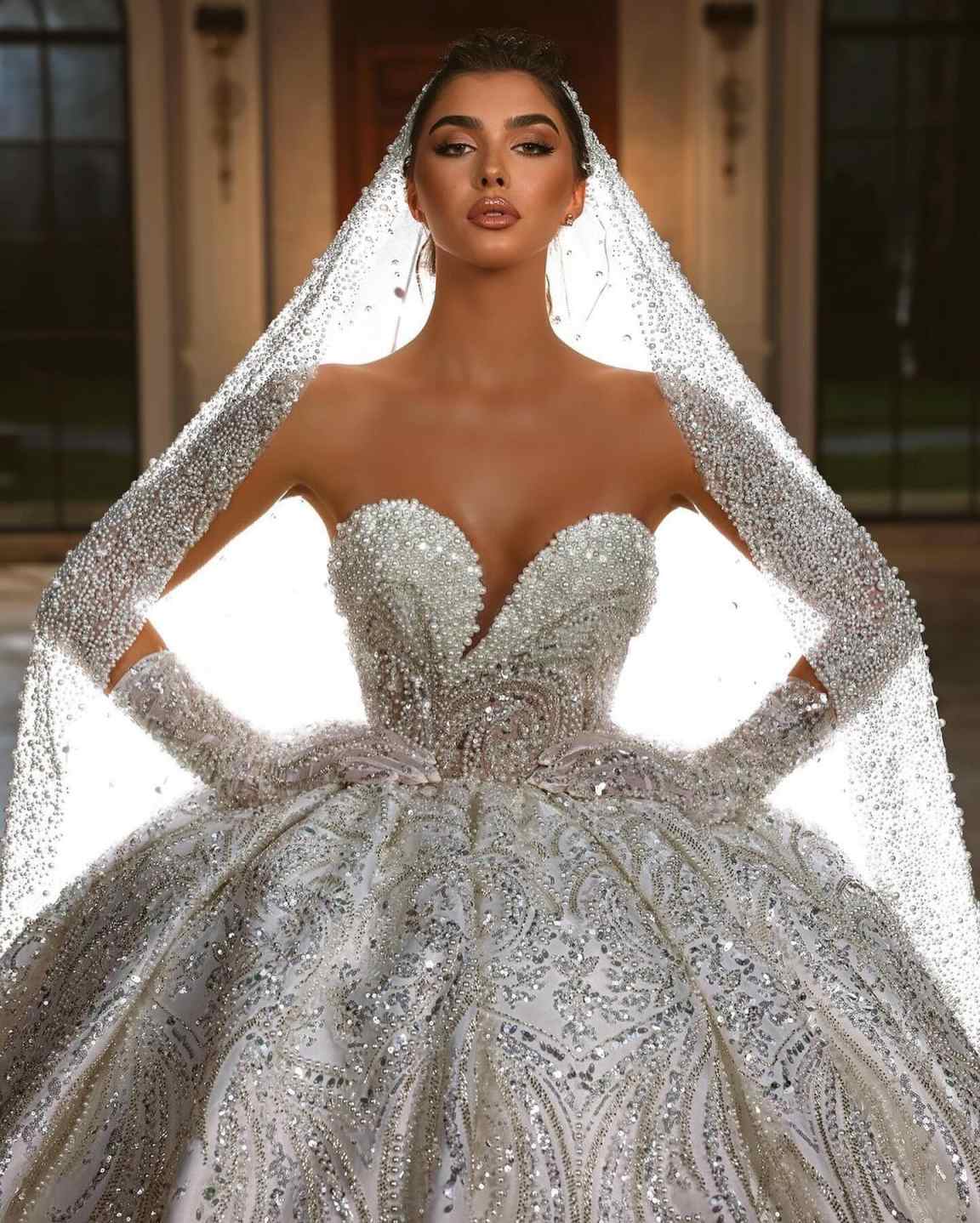 Luxury Wedding Dress With Overskirt Customized Crystal Pearls Beading Bridal Dresses Sequined Ball Gown Wedding Gowns