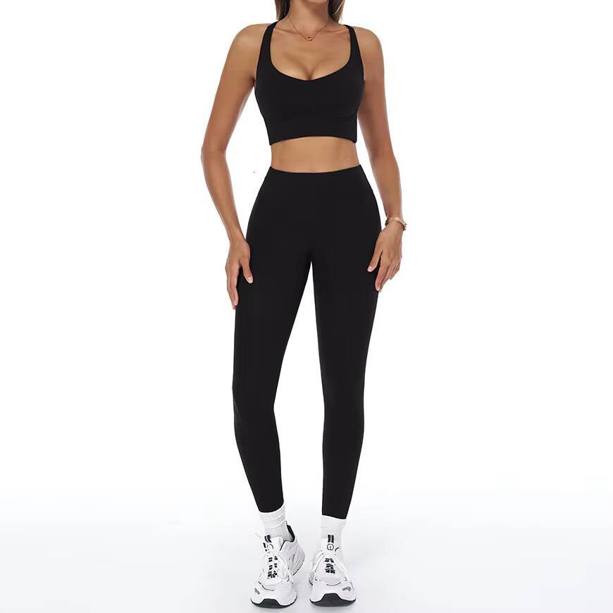 YIYI Wholesale Soft Fabrics Workout Sets for Women Beauty Back High Support Bra Sports Wear Quick Dry Fitness Yoga Wear