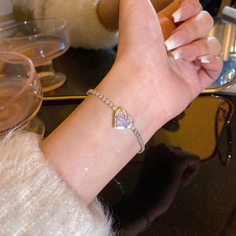 Silver - Toned Heart - Shaped Crystal Bracelet With Dainty Zircon Chain Delicate Daily & Romantic Jewelry Gift For Her High - Quality And Sparkling Ac