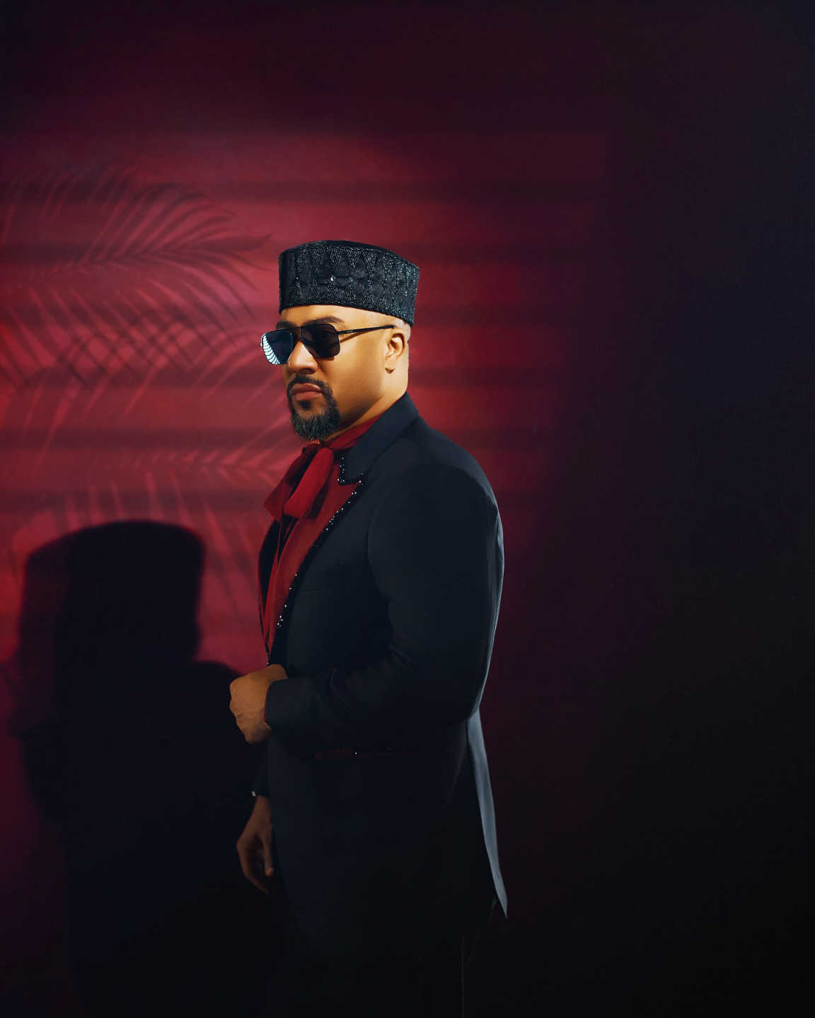 Fashion Wedding Tuxedos Beaded 2 Piece Set Jacket Pants Men Suit Peaked Lapel One Button Grooms Evening Blazers Customized