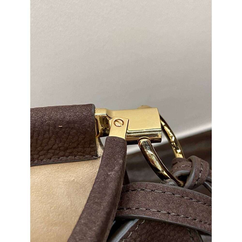 Designer Bags New High-Quality Vertical Version Women's Armpit Handbag, Crossbody Bag, Curved Bag Hot Selling